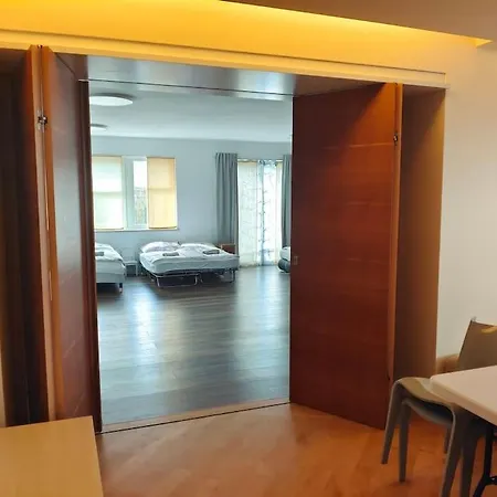 Comfortable House With Two Floors アパート *