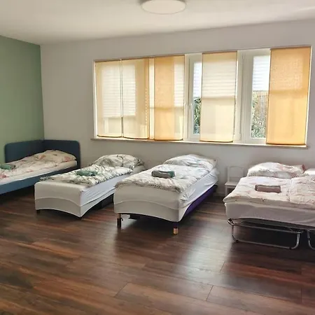 Comfortable House With Two Floors 公寓 林茨