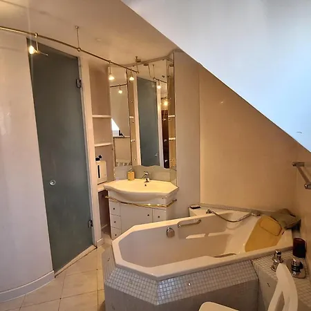 Comfortable House With Two Floors 林茨