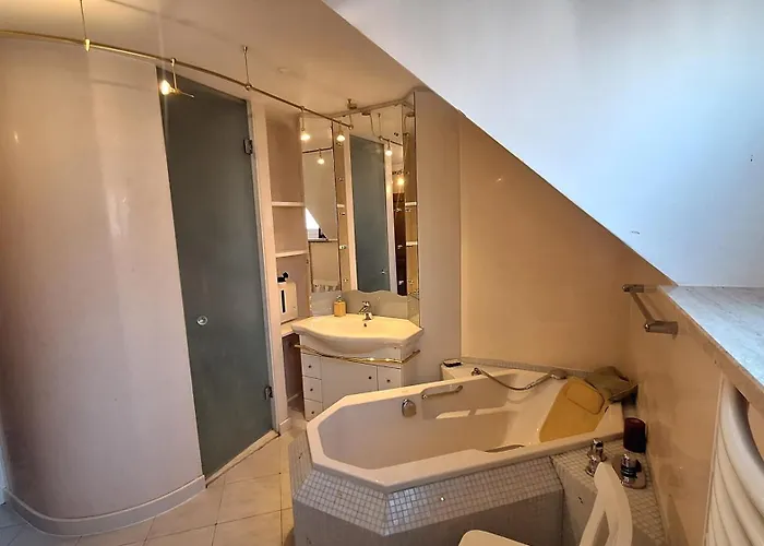 Comfortable House With Two Floors Linec